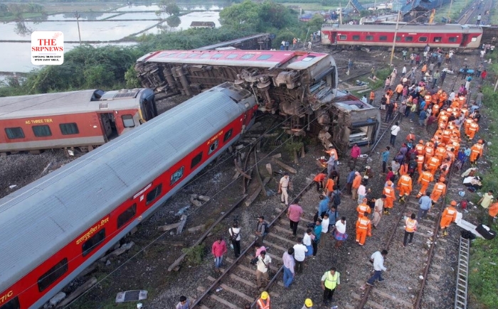 मालगाड़ी से जा टकराई एक्सप्रेस ट्रेन, चेन्नई के समीप हुए हादसे में 20 यात्री घायल, 12 डिब्बे पटरी से उतरे - The SRP News